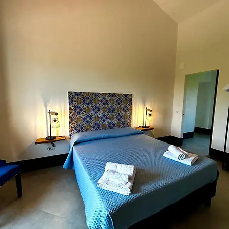 Вилла Kubos Agrirelais Torrenova (Sicily)